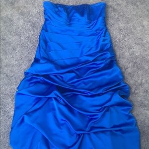 STRAPLESS DAVIDS BRIDAL BALLGOWN